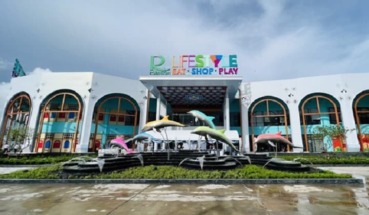 Robinson Lifestyle Phuket